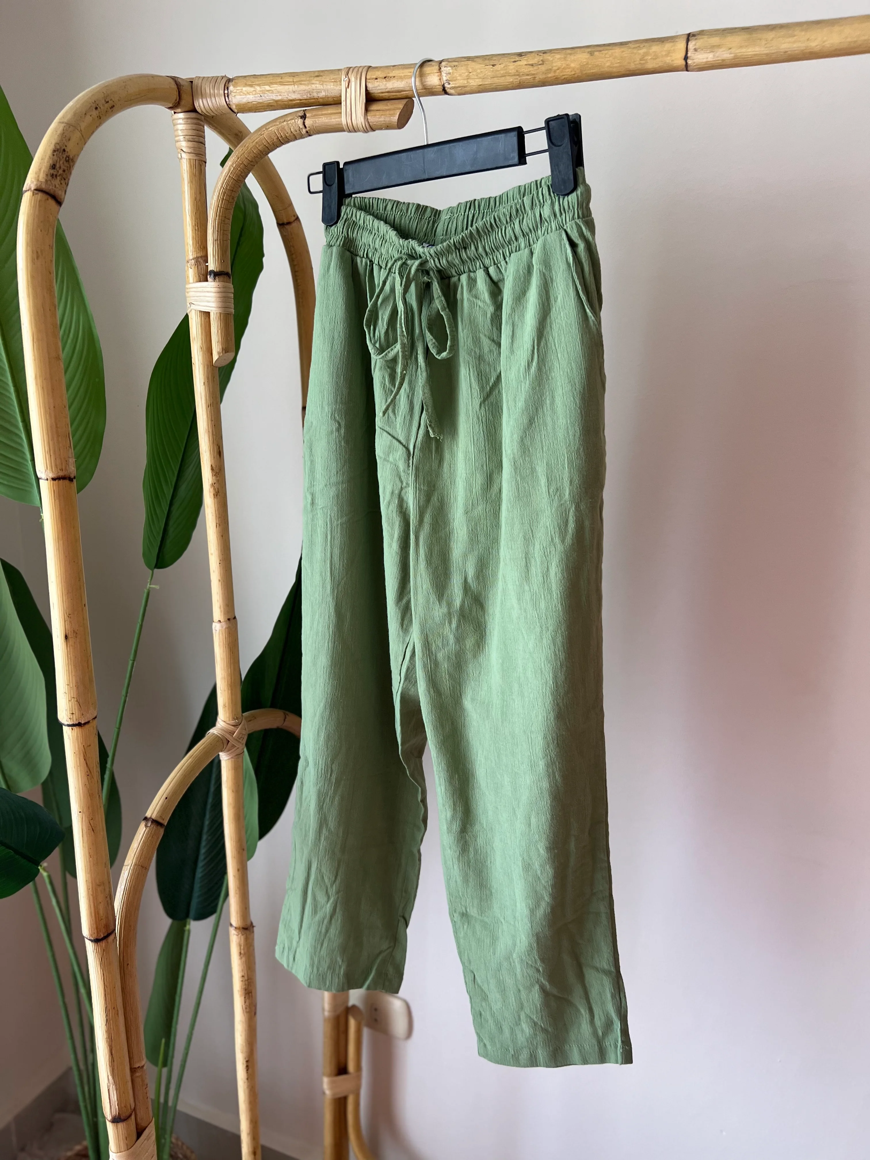 Cotton Carrot Pants With Elastic Waist - Image 3