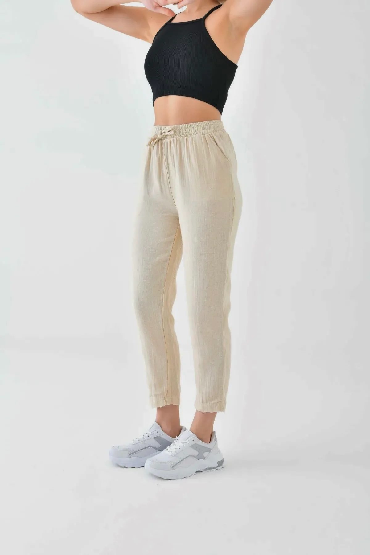 Cotton Carrot Pants With Elastic Waist - Image 4