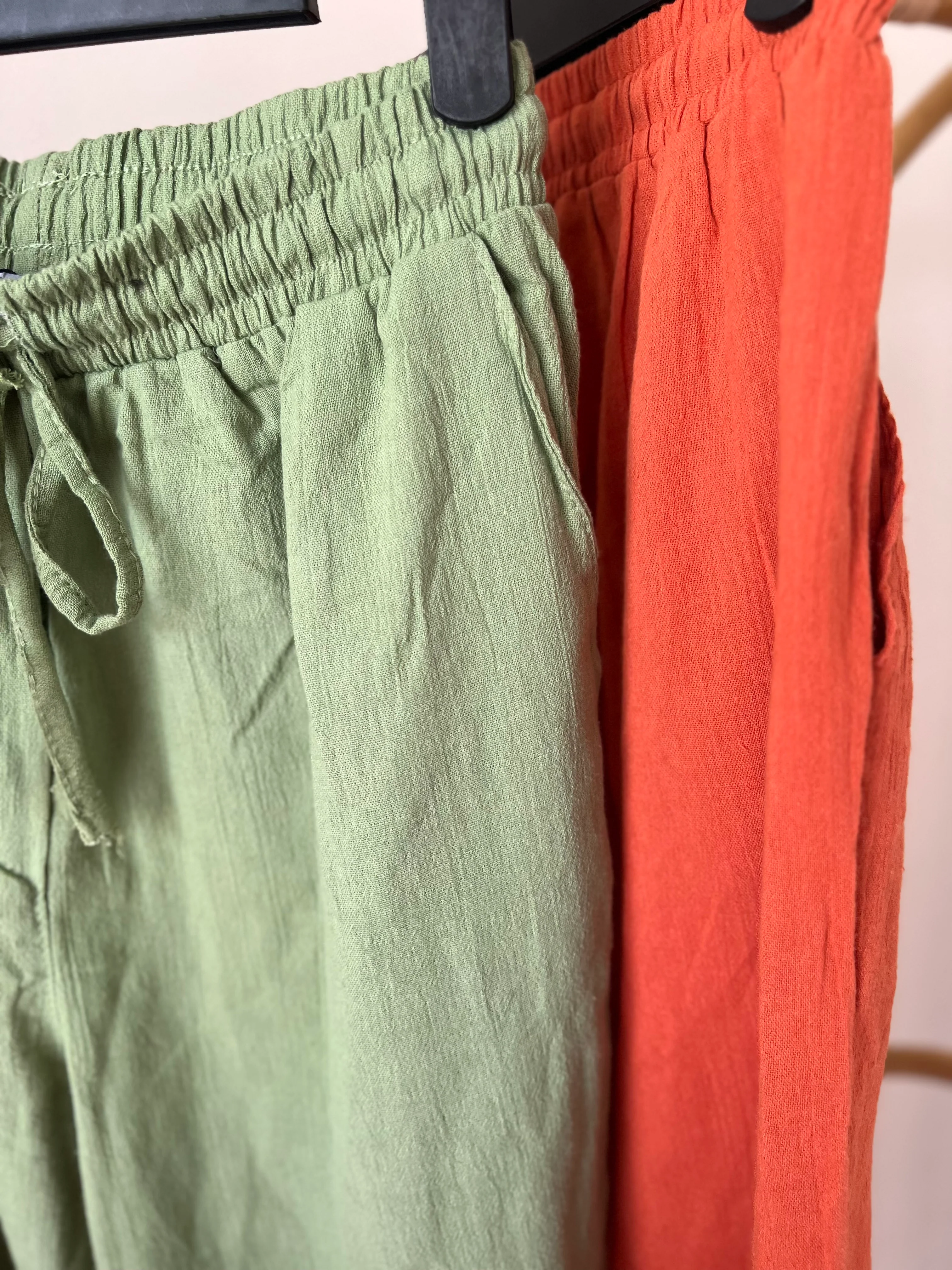 Cotton Carrot Pants With Elastic Waist - Image 6