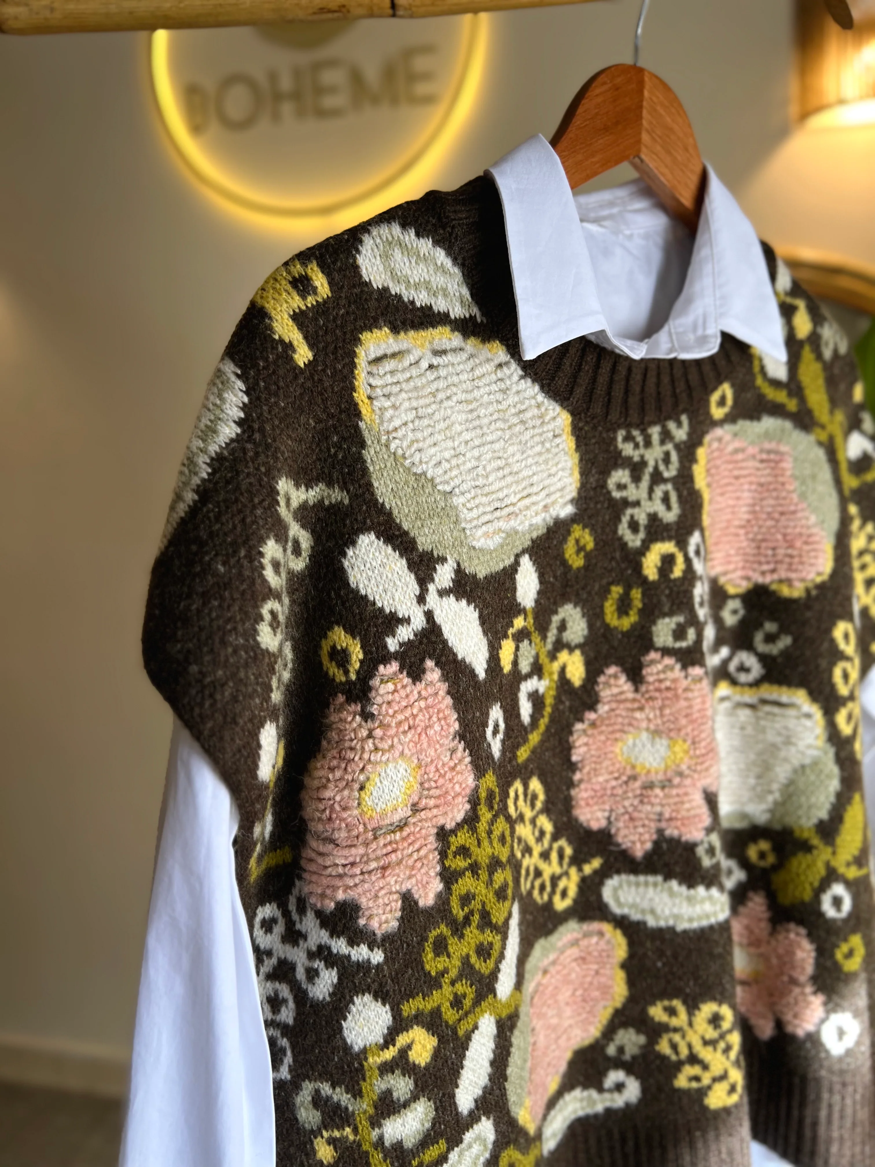 Embroidered Brown Vintage Vest - Image 3