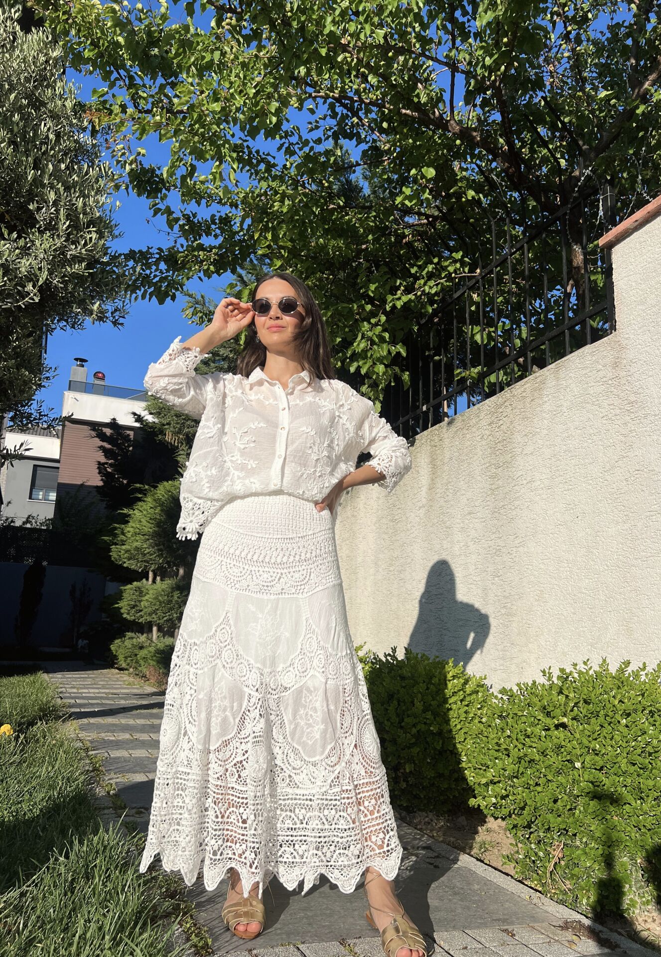 Lace White Embroidered Elastic Waist Skirt - Image 5