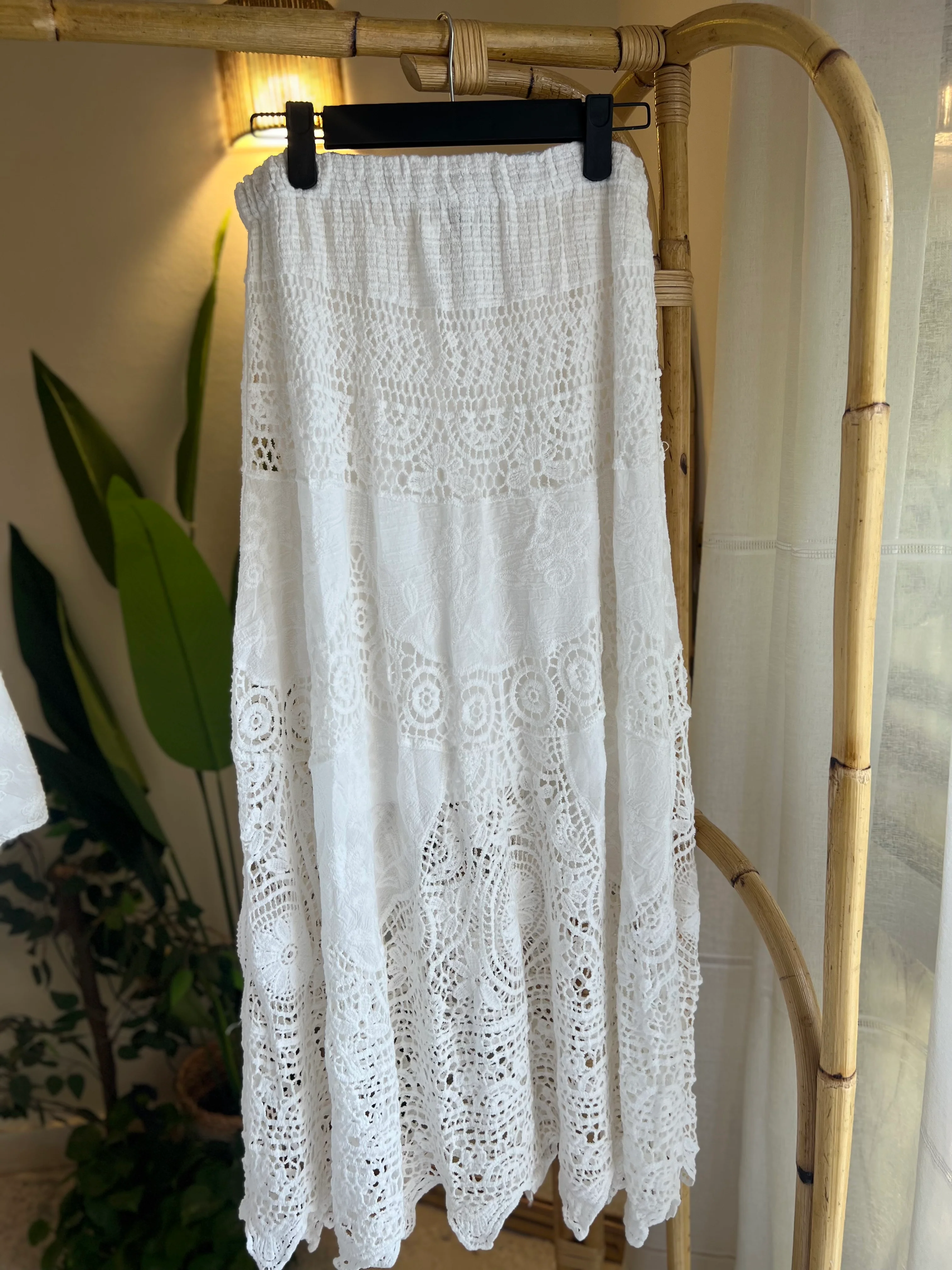 Lace White Embroidered Elastic Waist Skirt - Image 8