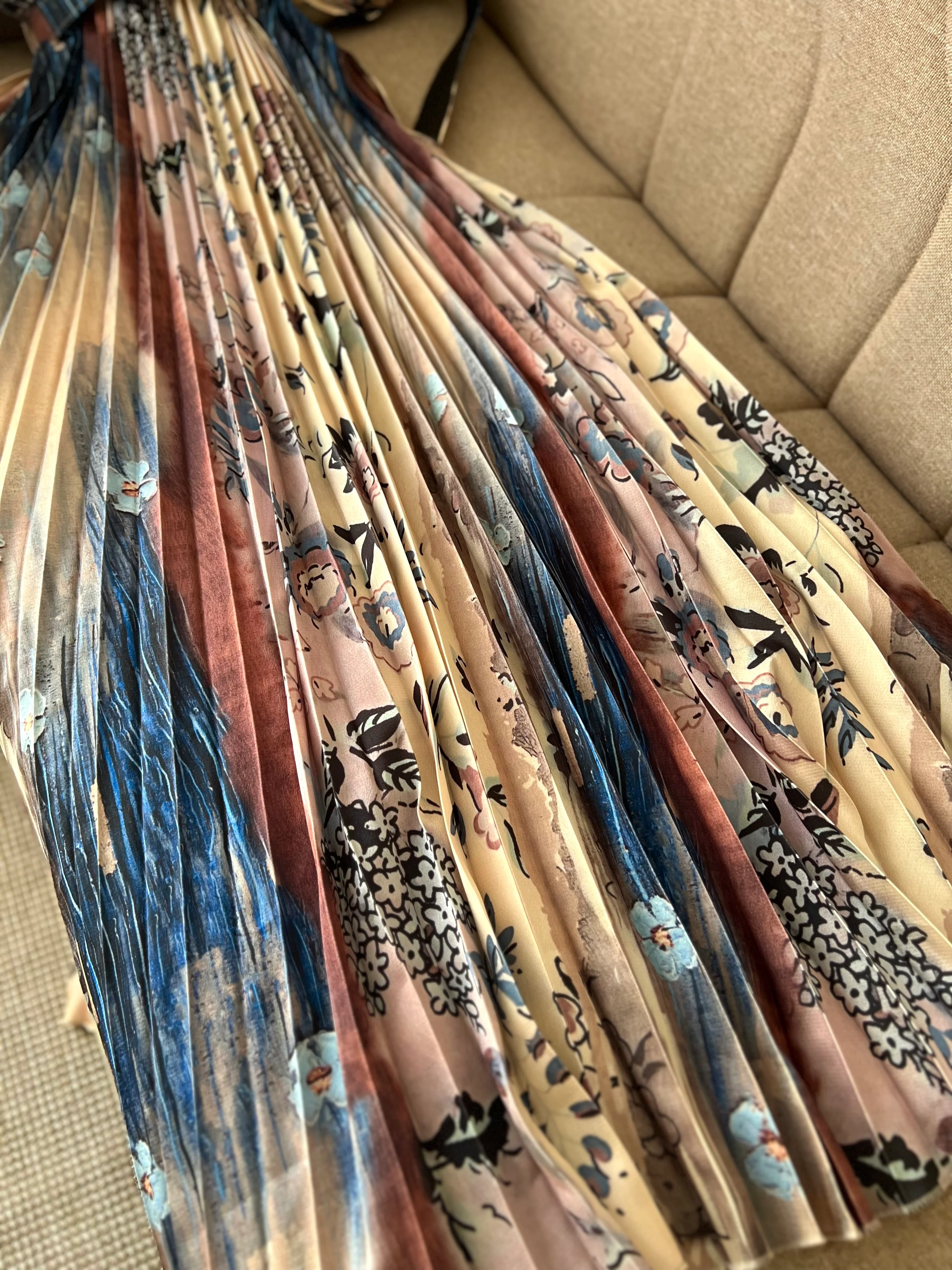 The Floral Pleated Satin Dress With Belt - Image 3