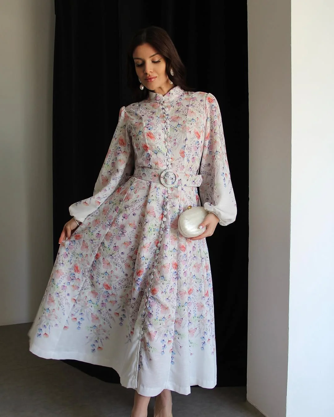 White Vintage Floral Linen Dress With Belt - Image 11
