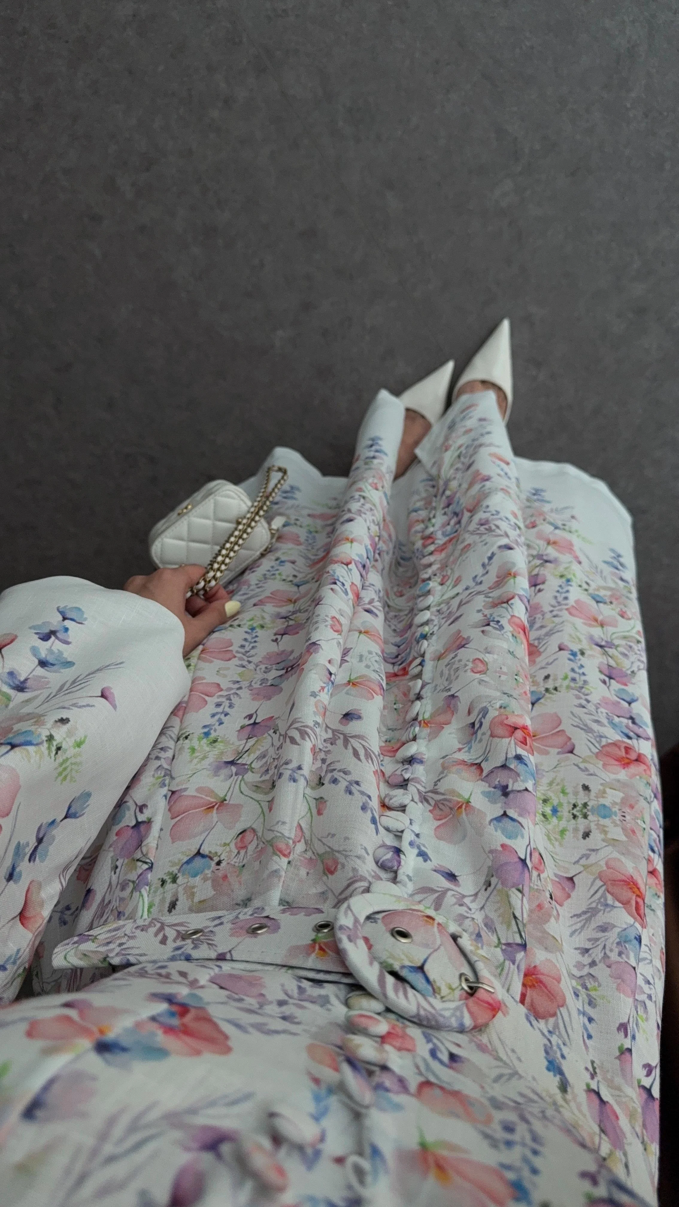 White Vintage Floral Linen Dress With Belt - Image 4